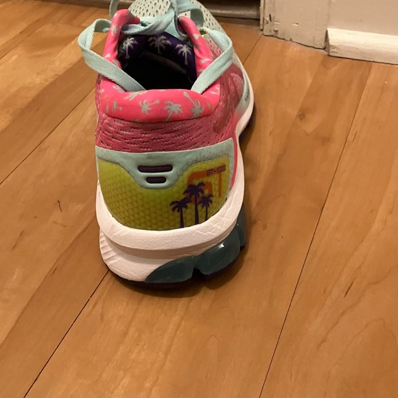 ASICS GT 1000 9 Shoes - Picture 5 of 9